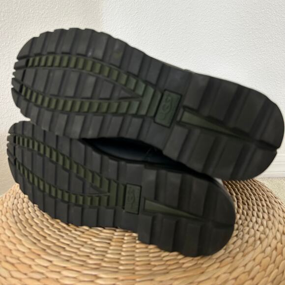 UGG Brooks Tall Black Leather Boots Genuine Sheepskin Lining Women’s Sz 8 Winter - Picture 8 of 16